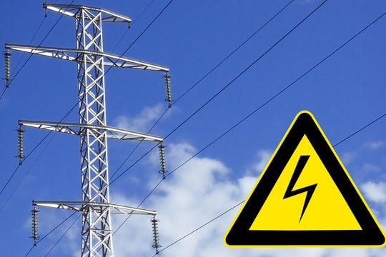 Phòng ngừa tai nạn điện sau mưa lũ: Cần làm ngay những điều này