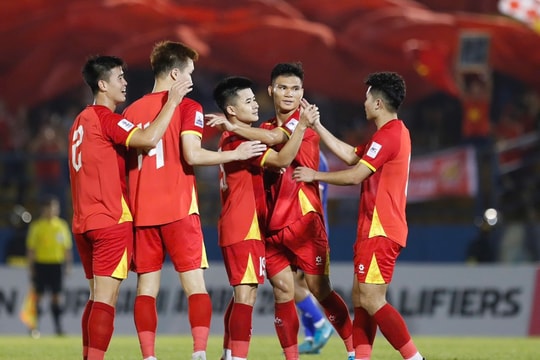 Tuyển Việt Nam gây thất vọng dù thắng Nepal; Tuyển Malaysia bị CĐV Đông Nam Á chế nhạo