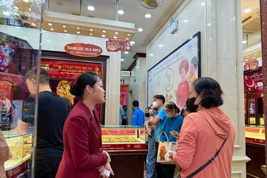 Giá vàng chiều nay 11/10/2025: Bảng giá vàng SJC DOJI PNJ ACB, vàng nhẫn, vàng thế giới