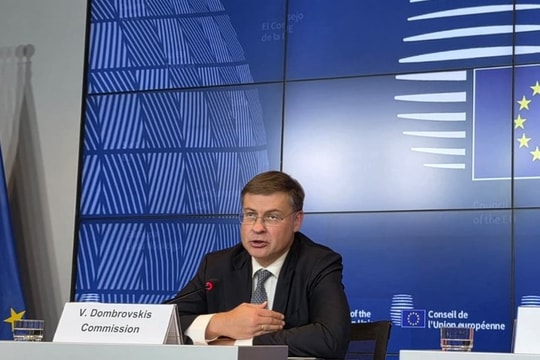 EU xem xét dùng tài sản bị đóng băng của Nga để cấp khoản vay 140 tỷ euro cho Ukraine