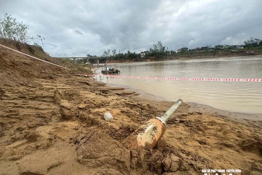 Phát hiện quả bom chưa nổ gần cầu Đô Lương
