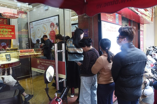 Giá vàng hôm nay 15/10/2025: Bảng giá vàng ACB SJC PNJ, vàng nhẫn, vàng thế giới