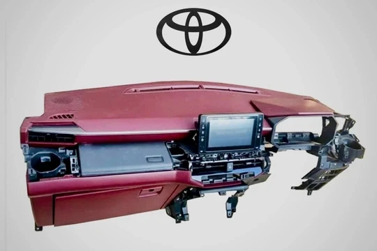 Toyota Hilux 2026 bản nguyên mẫu: Nội thất đổi hướng