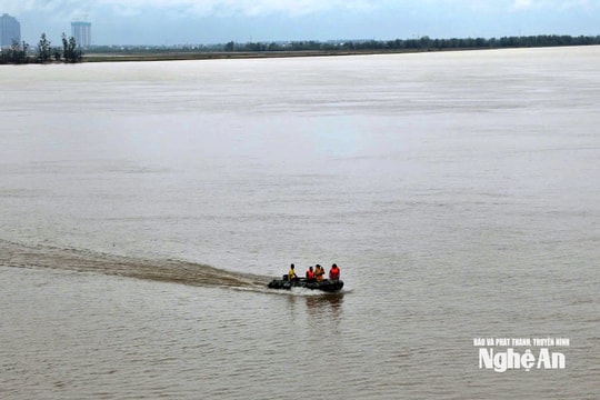 Đã tìm thấy thi thể 3 bố con mất tích ở cầu Bến Thủy