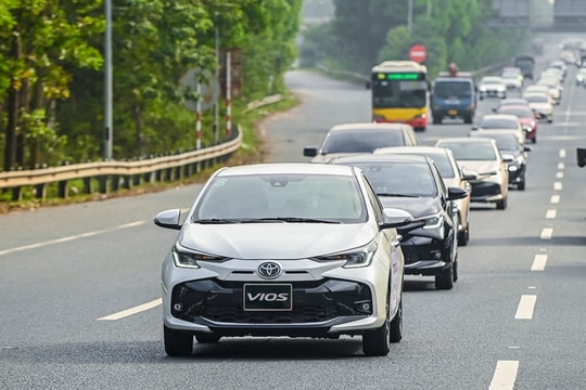 Toyota Vios: 22 năm khẳng định vị thế xe dịch vụ quốc dân