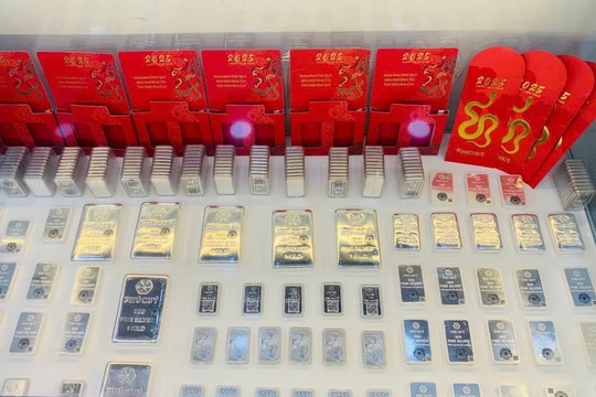 Giá bạc hôm nay 18/10/2025: Giá bạc trong nước và thế giới cùng giảm sâu