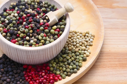 Giá tiêu hôm nay 19/10/2025: Giảm nhẹ rải rác