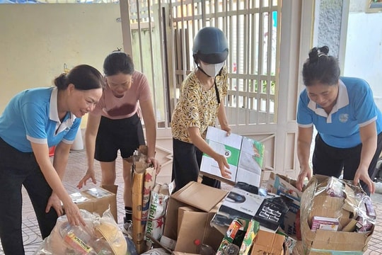 Những người phụ nữ mê việc hội, ham việc thiện ở phường Vinh Phú