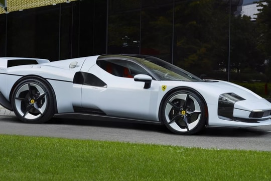 Ferrari SC40: Tri ân F40 với trái tim V6 hybrid