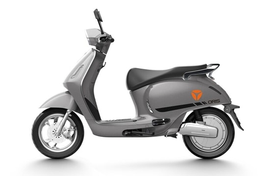 Yadea Oris: Scooter điện 90 km/sạc, giá 22,99 triệu