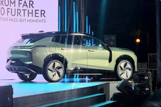 Đánh giá Lynk & Co 08 EM-P PHEV: 200 km điện, sạc nhanh