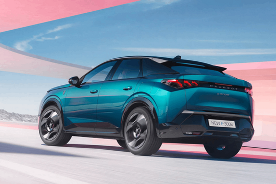 Đánh giá Peugeot E-3008 2025: SUV coupe điện mới đáng chú ý