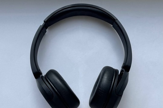 Sony WH-CH520: Âm thanh cân bằng, pin 50 giờ trong tầm giá 1 triệu