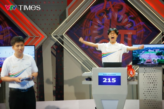 Chung kết Olympia 2025: Trần Bùi Bảo Khánh vô địch ngoạn mục