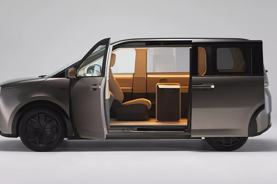 Sharp LDK+: Minivan điện concept sẵn sàng sản xuất