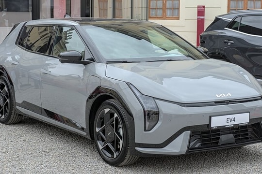 KIA EV4: Góc nhìn kỹ thuật từ chiến dịch Petrol Scent