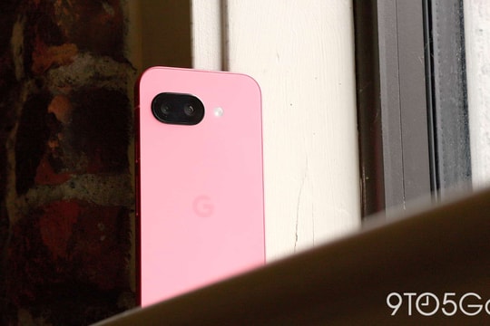 Google Pixel 9a: Thiết kế phẳng độc đáo, tạo bản sắc riêng