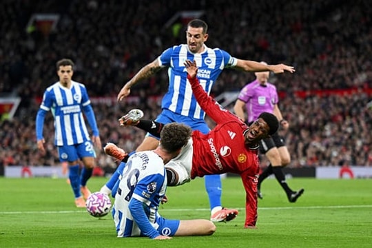 Man Utd tiếc nuối khi Amad bị từ chối phạt đền