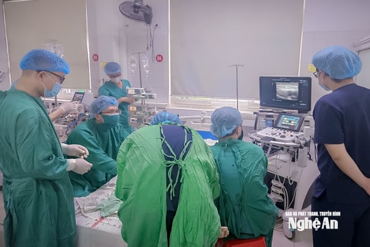 Bệnh viện Hữu nghị Đa khoa Nghệ An thực hiện thành công kỹ thuật HYBRID ECMO cứu sống bệnh nhân nguy kịch