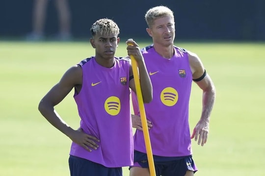 MU bác đề xuất chiêu mộ Lewandowski của Ruben Amorim