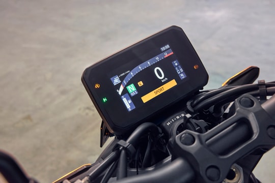 Honda CB1000 Hornet 2025: Đánh giá và triệu hồi