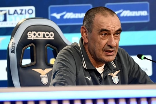 Lazio hạ Juventus 1-0: Sarri bất ngờ với Basic, Isaksen