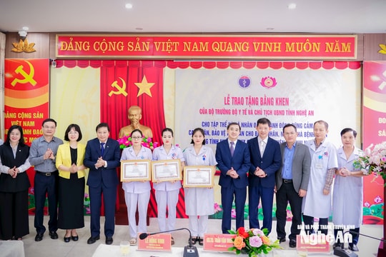 Bộ Y tế và UBND tỉnh Nghệ An trao Bằng khen cho 1 tập thể, 8 cá nhân dũng cảm bảo vệ bệnh nhân trong tình huống nguy cấp tại Bệnh viện Sản Nhi Nghệ An