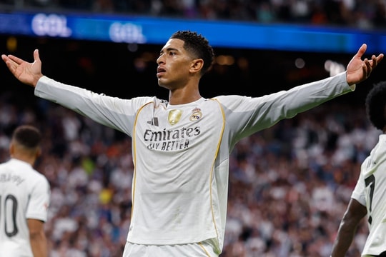 Real Madrid 2-1 Barcelona: Lamine Yamal mờ nhạt ở Bernabeu