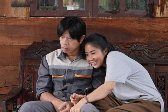 Thái Hòa và Lê Phương lần đầu đóng vợ chồng sau 10 năm