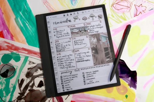 Sổ tay kỹ thuật số: Giữa E-Ink và giấy thông minh, đâu là lựa chọn tối ưu?