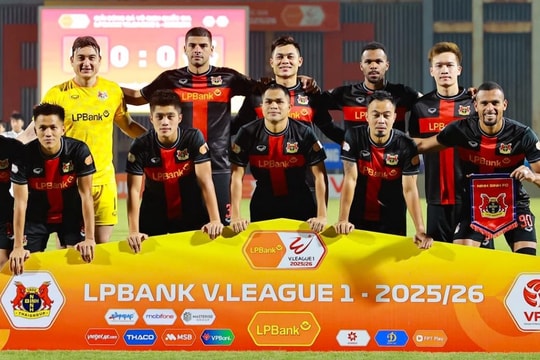 Ninh Bình bất bại 8 vòng, dẫn đầu và mơ ngôi vương