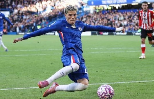 Vì sao Chelsea chọn Garnacho thay vì Morgan Rogers