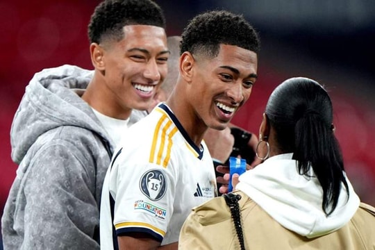 Jude Bellingham khuyên em trai ở Dortmund, không đến MU