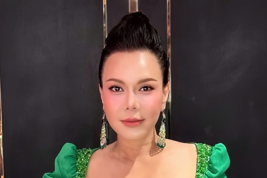 Việt Hương lên tiếng về tin đồn, Ngọc Trinh gây ấn tượng