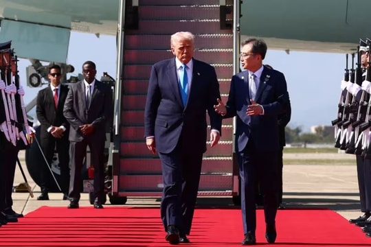 Tổng thống Trump tuyên bố Mỹ đi trước các đối thủ 25 năm về tàu ngầm hạt nhân