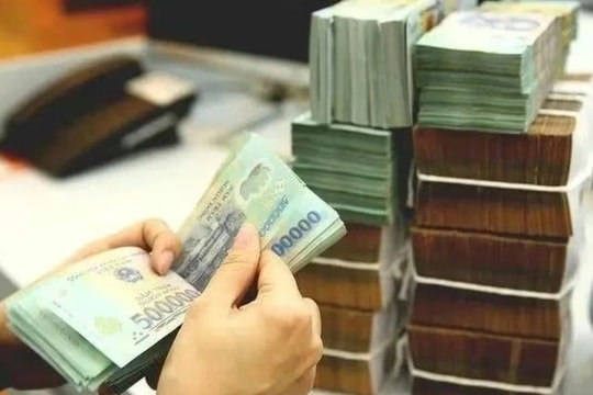 Chuyển khoản từ 500 triệu đồng phải báo cáo NHNN: Cập nhật mới nhất