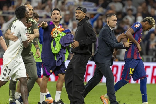 Barcelona lo lắng: Lamine Yamal giữa ngã rẽ Messi hay Neymar