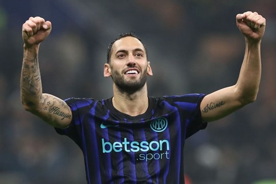 Inter Milan 3-0 Fiorentina: Calhanoglu lập cú đúp
