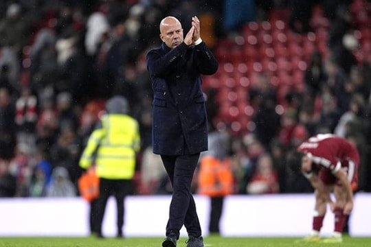 Liverpool thua 0-3 Crystal Palace, vẫn tin Arne Slot