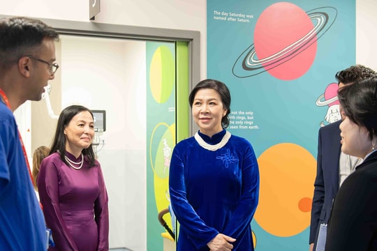 Phu nhân Tổng Bí thư thăm Bệnh viện Nhi Evelina London