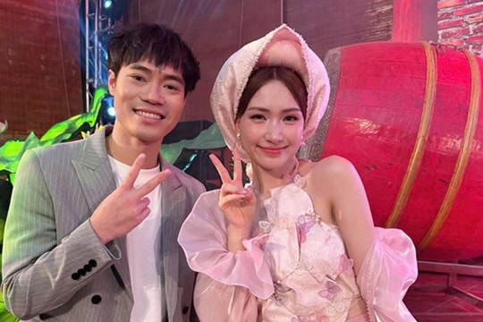 Hòa Minzy đùa cưới ở sân vận động, Văn Toàn nhắc nợ 1,25 tỷ