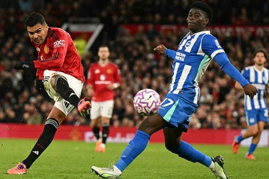 Man Utd nên chia tay Casemiro hè tới vì tài chính, tuổi 34