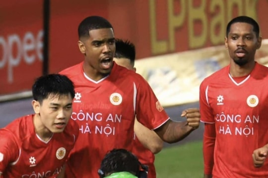 CAHN thắng PVF-CAND 2-0: Polking nói kiểm soát hoàn toàn