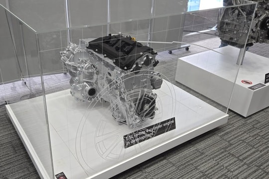 Toyota Corolla Concept: Hybrid mới, tiết kiệm hơn 10–20%