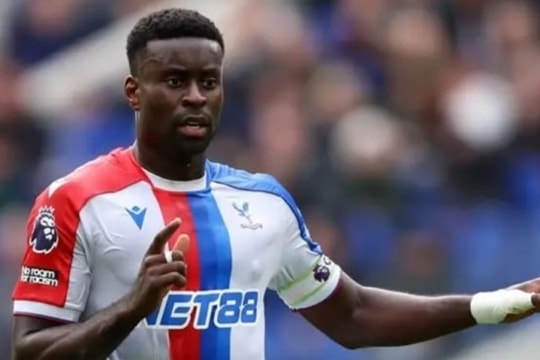 Man United nguy cơ mất người, Marc Guehi được săn đón