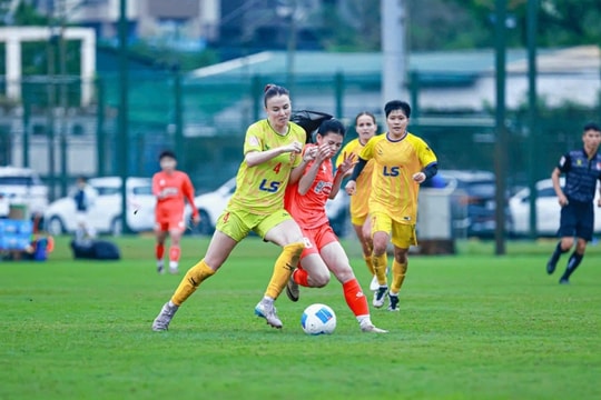 ĐT nữ Việt Nam thắng CLB TP HCM 3-2 trong trận 5 bàn
