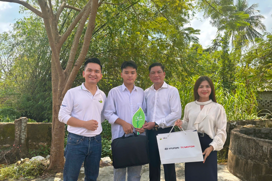 Hyundai Thành Công Việt Nam đồng hành thắp sáng ước mơ người lính của "lá chưa lành” tại Nghệ An