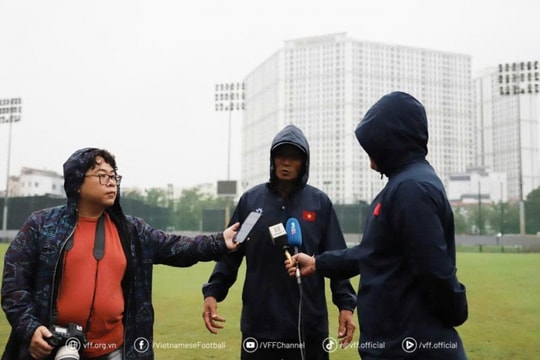 HLV Mai Đức Chung khen tinh thần, ĐT nữ thắng TP.HCM I 3-2