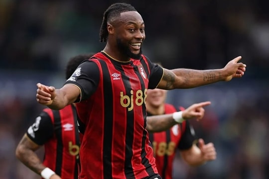 Man United nhắm Semenyo 60 triệu bảng, đua Liverpool