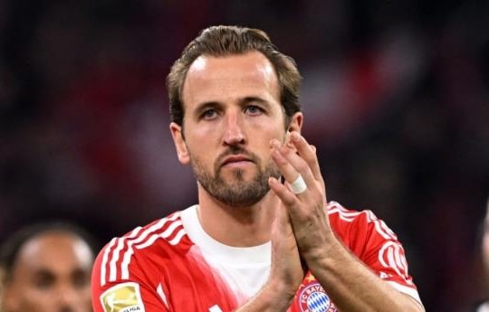 Kane cân nhắc Barca; MU và Tottenham theo sát Branthwaite